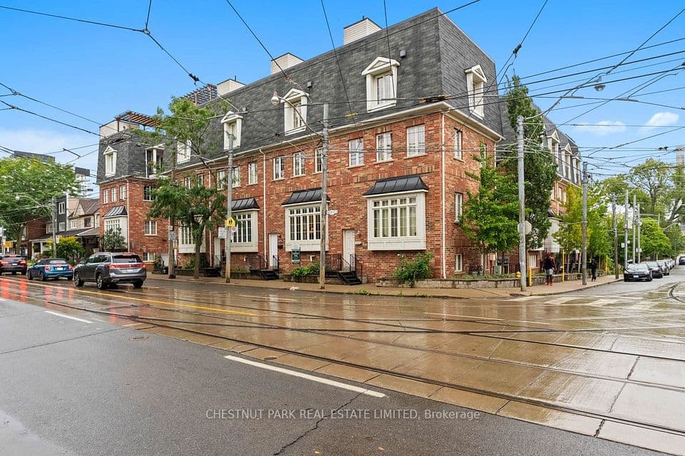 1437 Queen Street E, Toronto, ON M4L 1E2 – photo 3