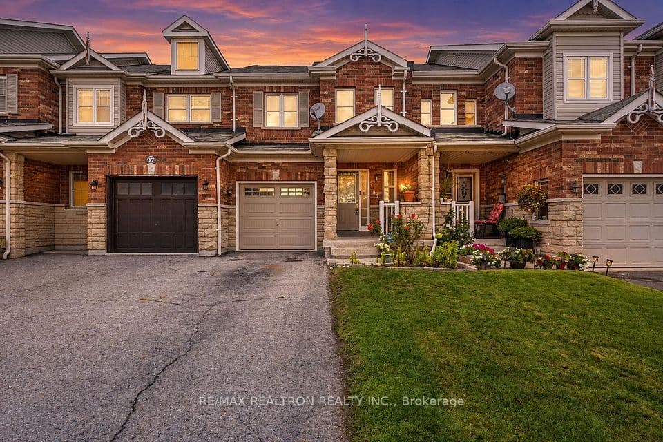 95 Beer Crescent, Ajax, ON L1S 0B9 – main photo