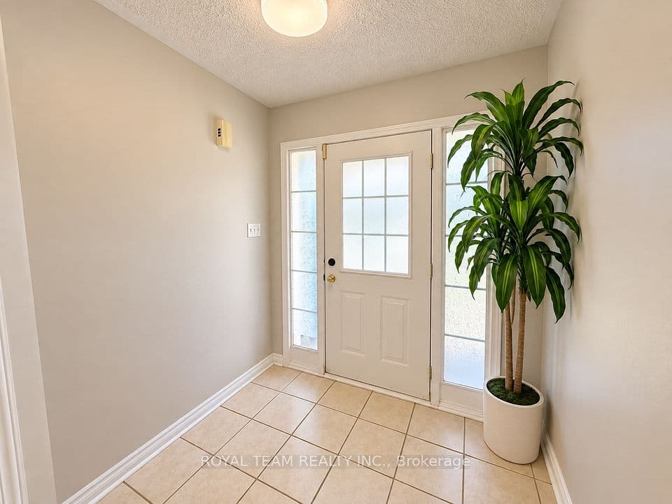 1689 Whitestone Drive, Oshawa, ON L1K 2X2 – photo 3