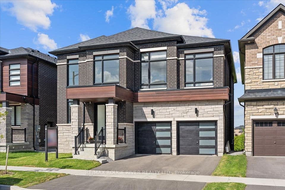 39 Armilia Place, Whitby, ON L1P 0P8 – main photo