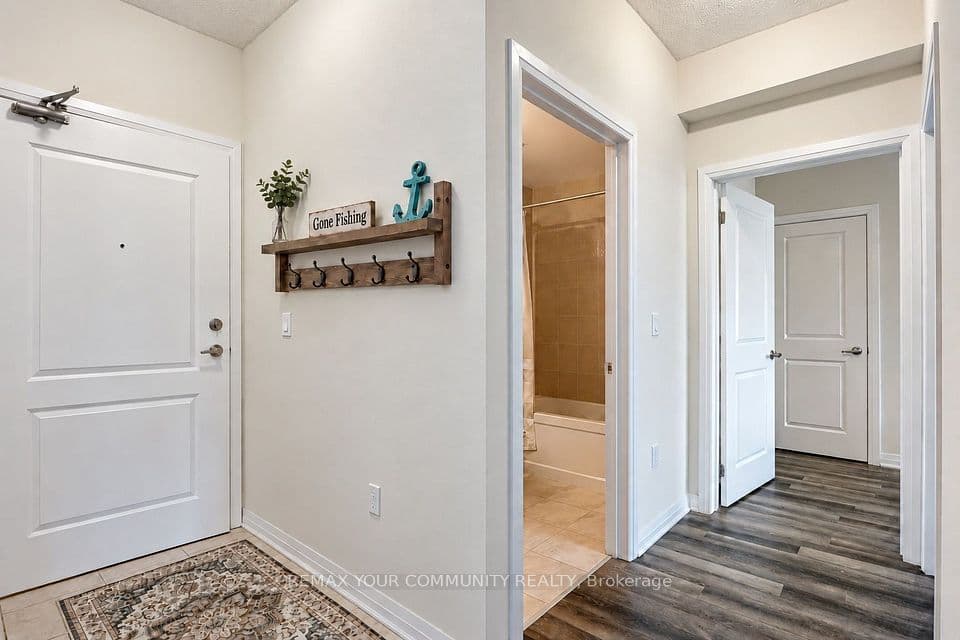65 Shipway Avenue 202, Clarington, ON L1B 0W2 – photo 3