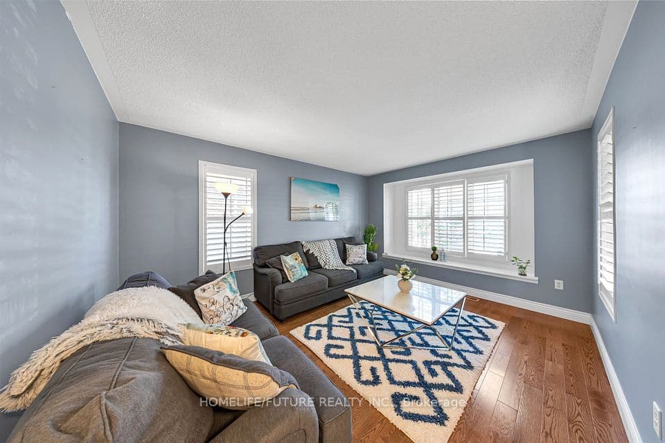17 Grainger Crescent, Ajax, ON L1T 4Y7 – photo 3