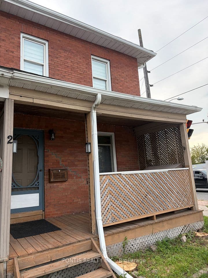 2 Liberty Street S, Clarington, ON L1C 2N2 – photo 2