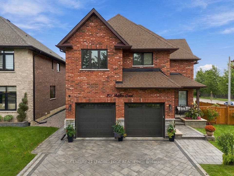301 Fiddlers Court, Pickering, ON L1V 6P3 – photo 3