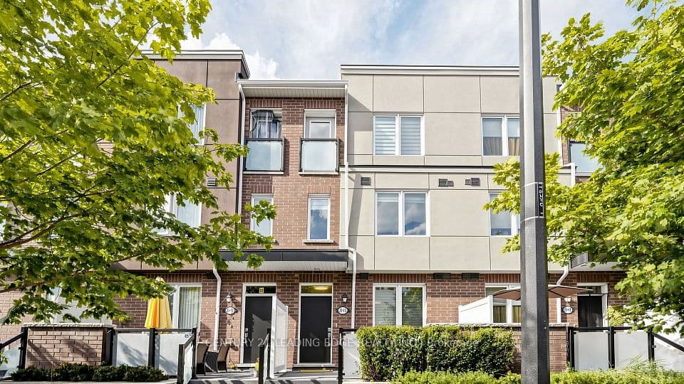 25 Heron Park Place 13, Toronto, ON M1E 0B8 – main photo