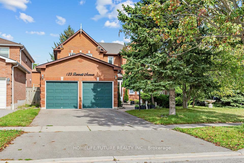 123 Bennett Avenue, Ajax, ON L1T 3R8 – main photo