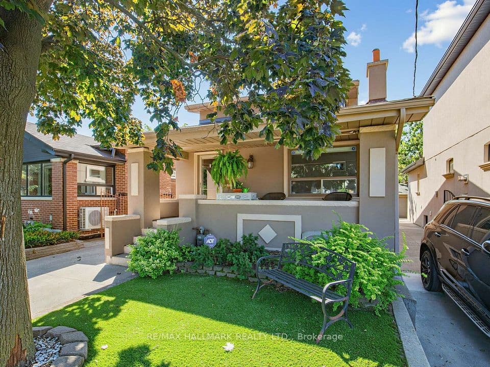 297 Strathmore Boulevard, Toronto, ON M4J 1P9 – main photo
