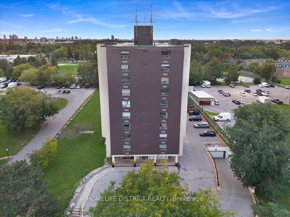 3420 Eglinton Avenue E 404, Toronto, ON M1J 2H9 – photo 2