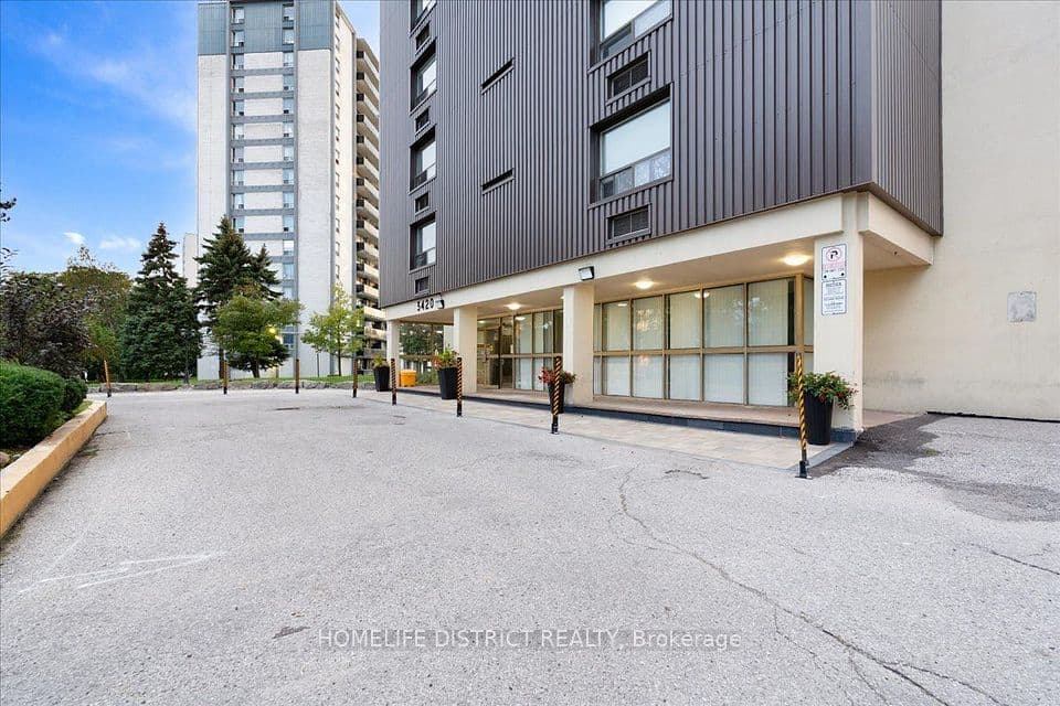 3420 Eglinton Avenue E 404, Toronto, ON M1J 2H9 – photo 3