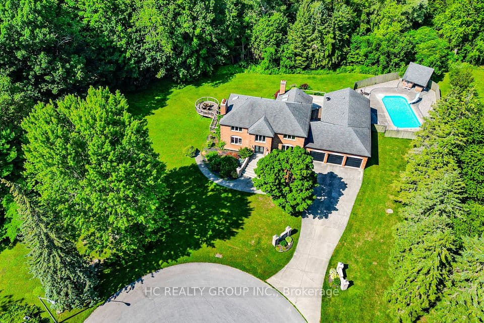 12 Bunting Court, Ajax, ON L1T 3S5 – main photo