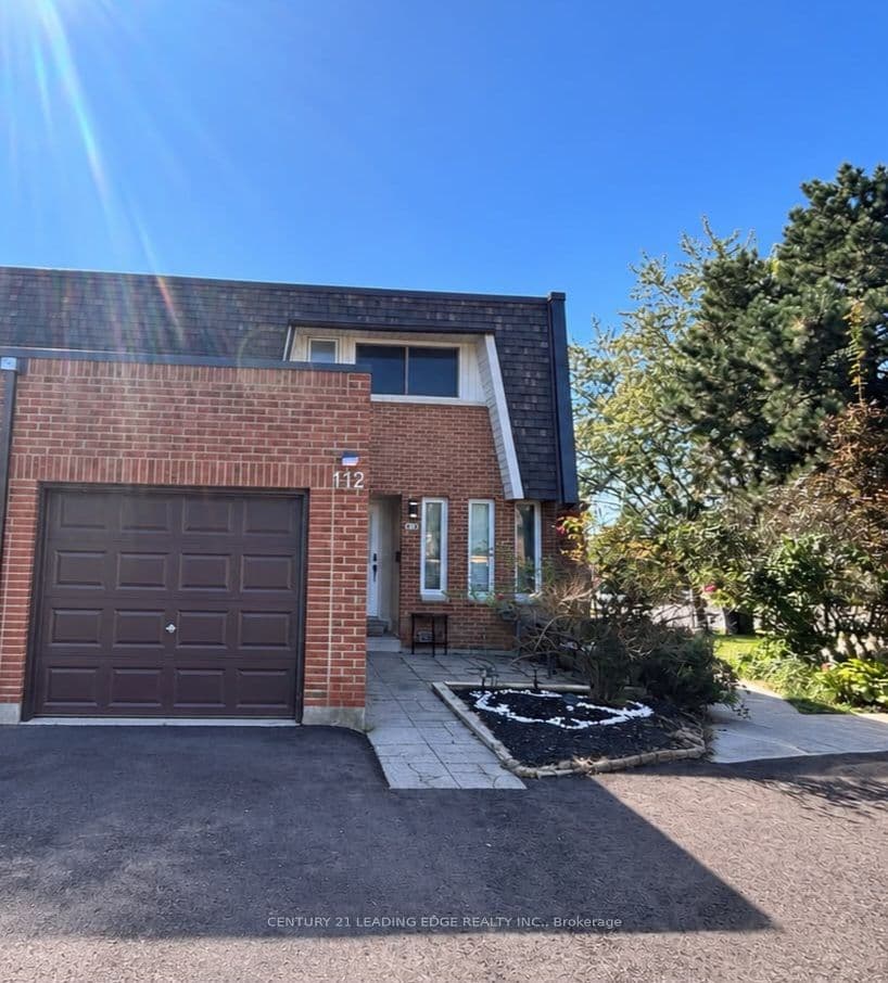 112 Deacon Lane, Ajax, ON L1S 2T3 – main photo