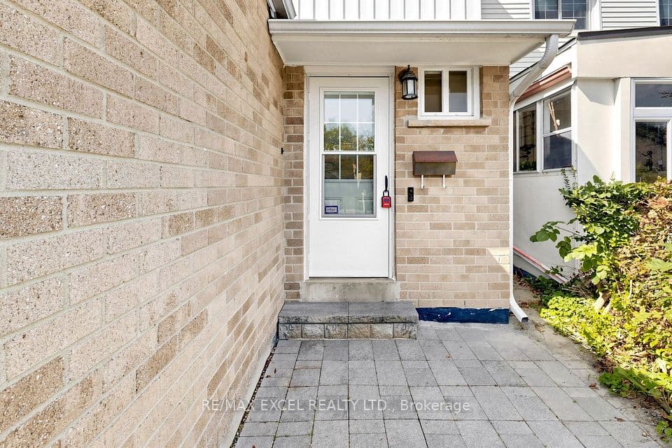 144 Brookmill Boulevard, Toronto, ON M1W 2K5 – photo 3