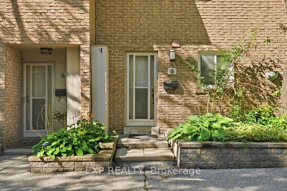 275 Manse Road 8, Toronto, ON M1E 4X8 – photo 2