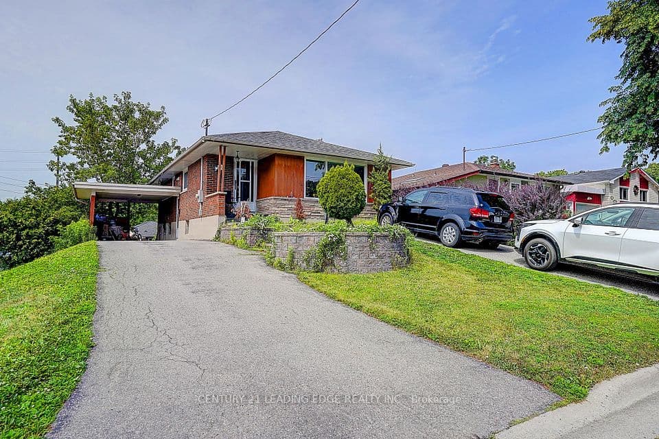 284 DOVER Street, Oshawa, ON L1G 6G6 – photo 2