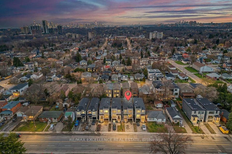 442 Pharmacy Avenue S, Toronto, ON M1L 3G6 – photo 2