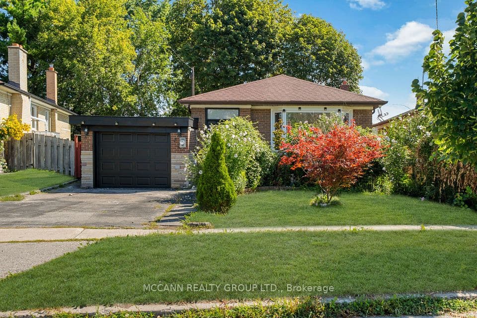17 Barlow Road, Toronto, ON M1G 2B5 – photo 2