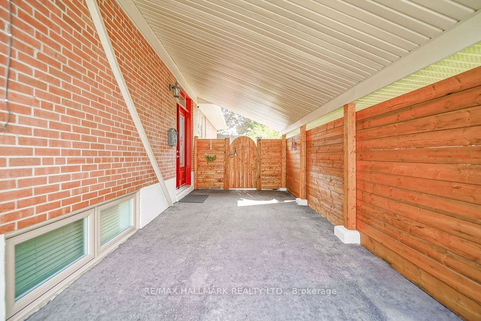 31 Wishing Well Drive, Toronto, ON M1T 1H9 – photo 3