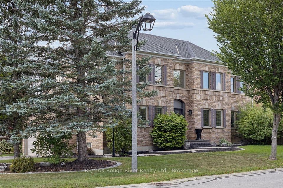 10 Windbreak Crescent, Whitby, ON L1P 1P8 – photo 2
