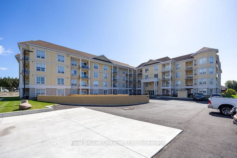 21 Brookhouse Drive 216, Clarington, ON L1B 0V4 – photo 2
