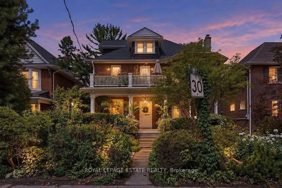 14 Lyall Avenue, Toronto, ON M4E 1V8 – main photo