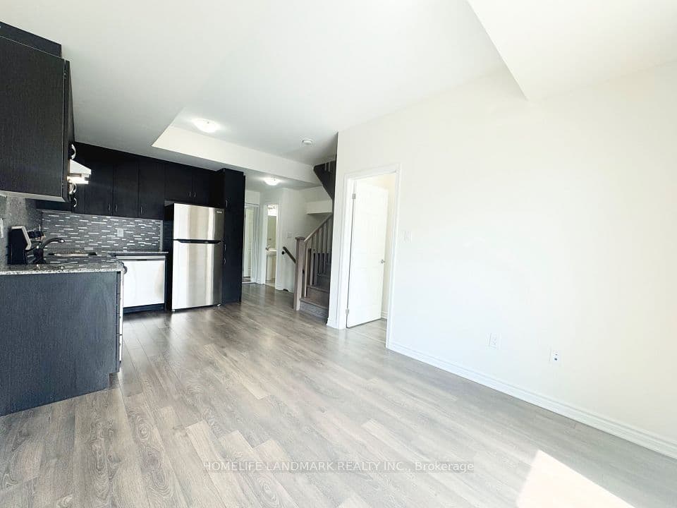 1085 Danforth Road 214, Toronto, ON M1J 0B2 – photo 3