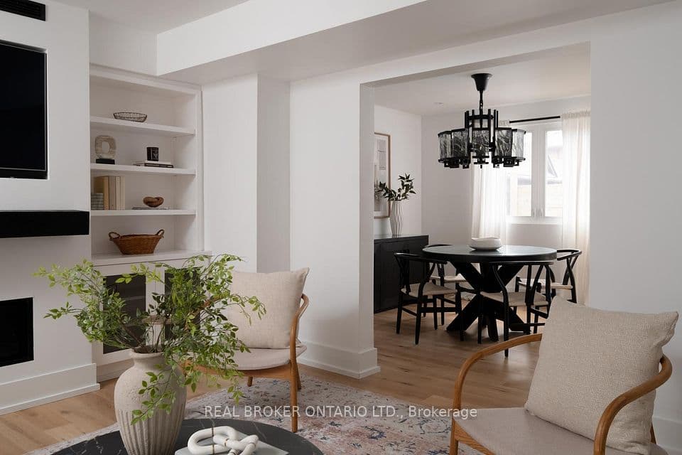 276 Gowan Avenue, Toronto, ON M4J 2K6 – photo 2