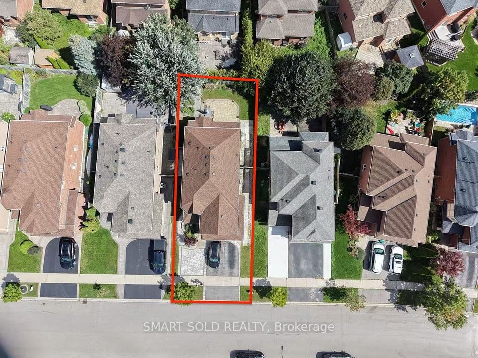 157 Waller Street, Whitby, ON L1R 2P7 – photo 2