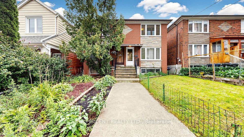 187 Simpson Avenue, Toronto, ON M4K 1A5 – main photo