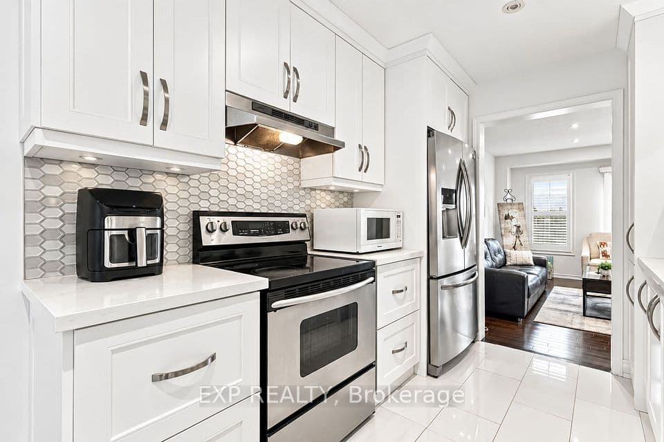 74 Elliottglen Drive, Ajax, ON L1Z 0H2 – photo 2
