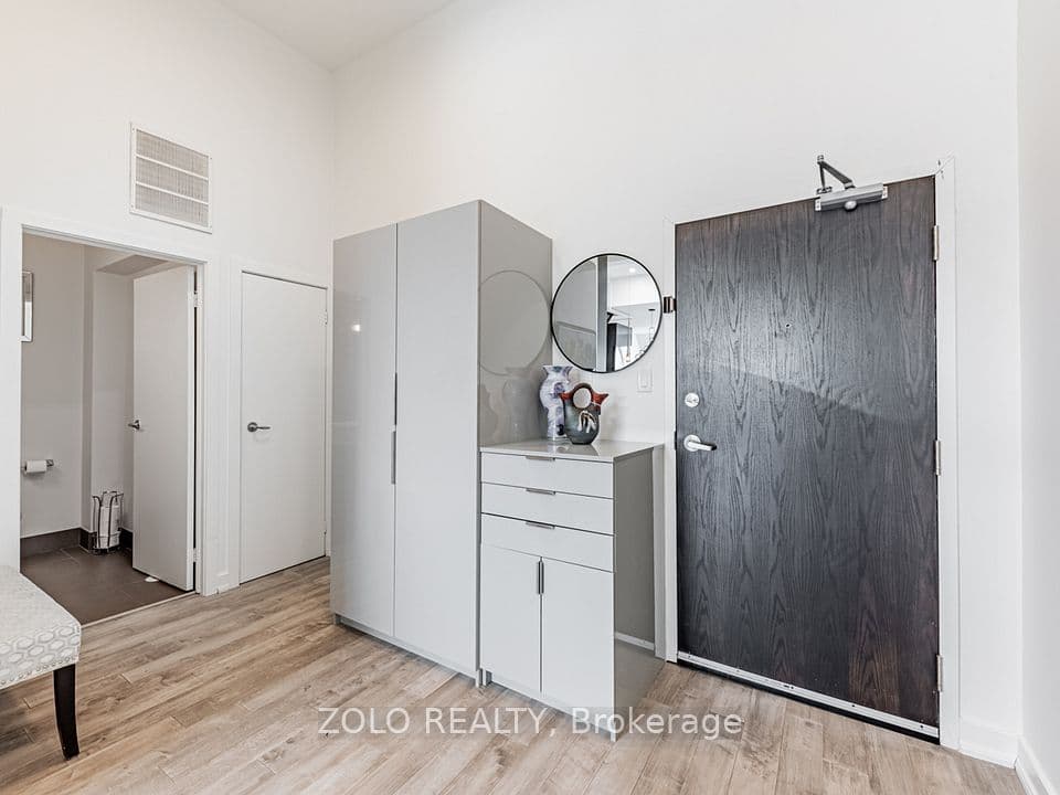 1842 Queen Street E 304, Toronto, ON M4L 6T3 – photo 3