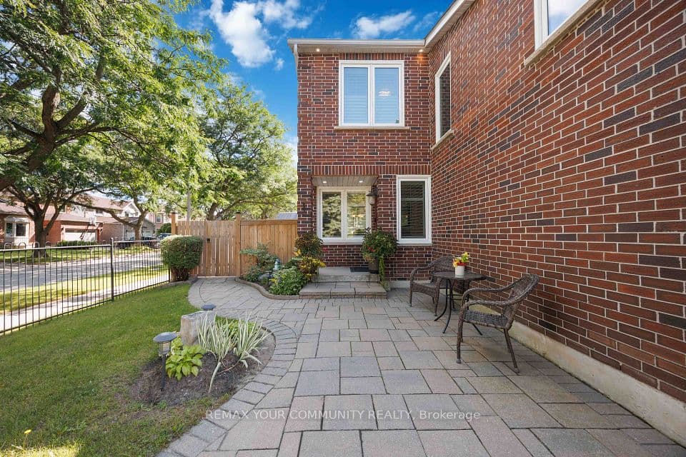 153 Reed Drive, Ajax, ON L1S 6P8 – photo 3