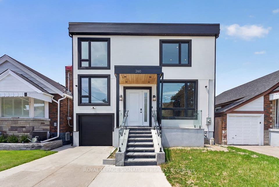 260 Dewhurst Boulevard N, Toronto, ON M4J 3K8 – photo 2