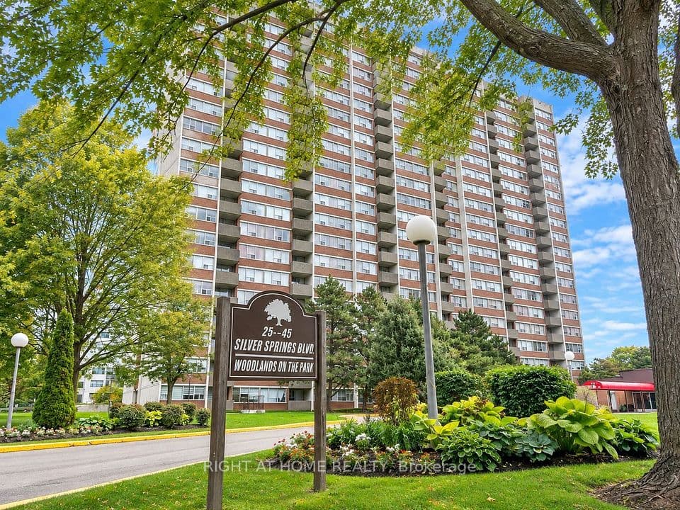 45 Silver Springs Boulevard 1911, Toronto, ON M1V 1R2 – main photo