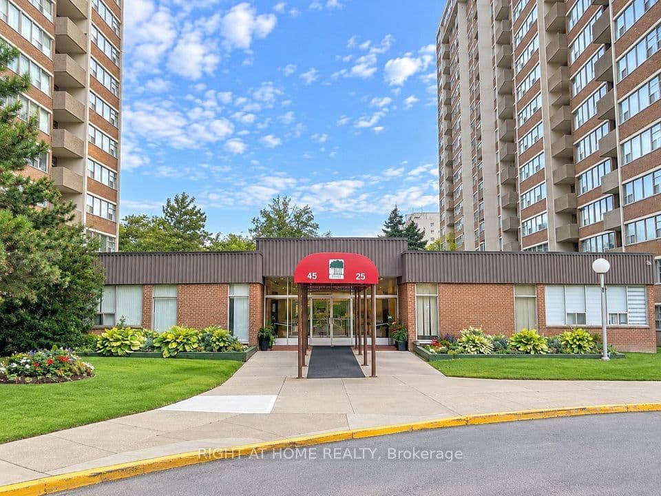 45 Silver Springs Boulevard 1911, Toronto, ON M1V 1R2 – photo 2