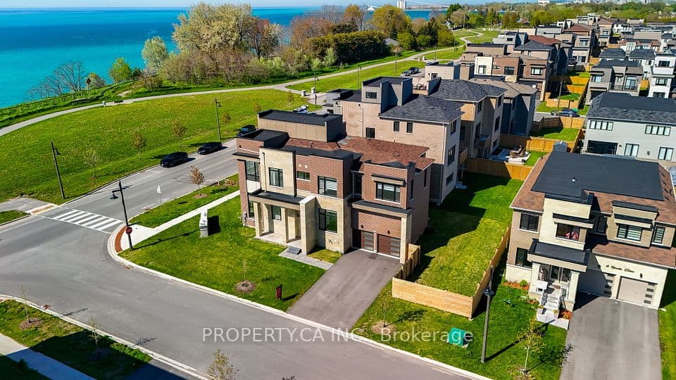 2 Yacht Drive, Clarington, ON L1C 4A9 – main photo