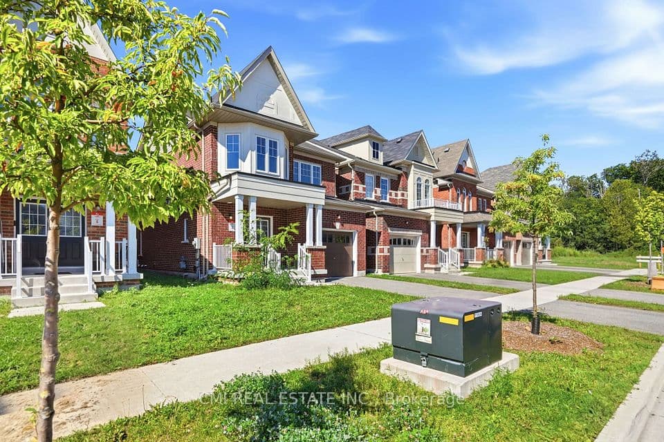 664 Fleetwood Drive, Oshawa, ON L1K 0A2 – photo 2
