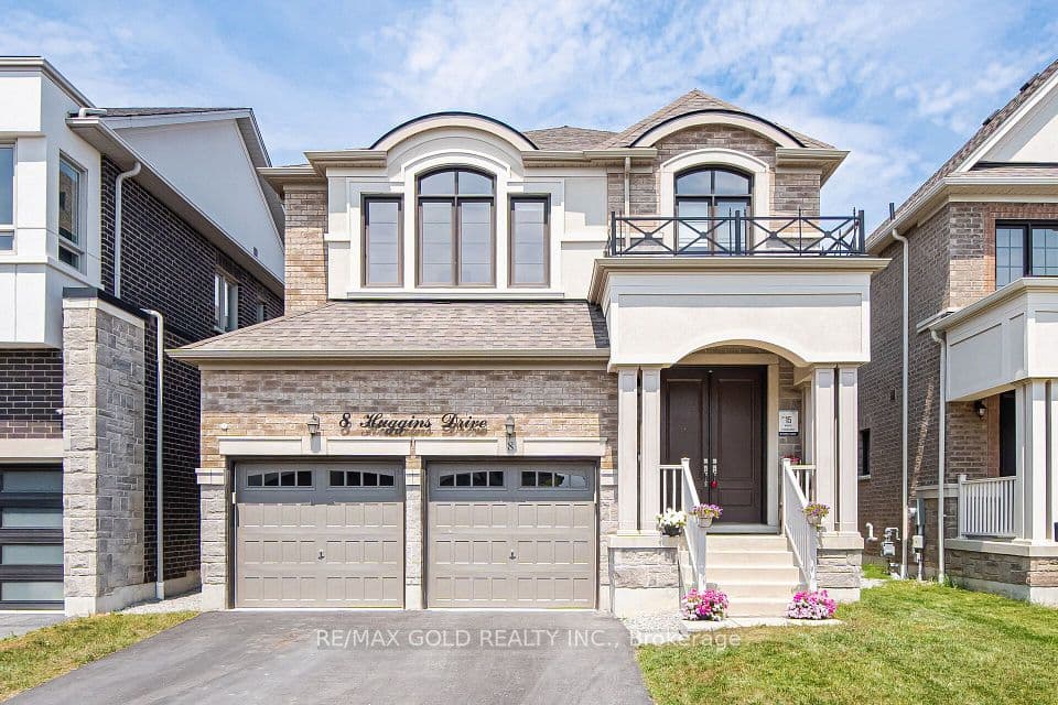 8 Huggins Drive, Whitby, ON L1P 0N4 – main photo