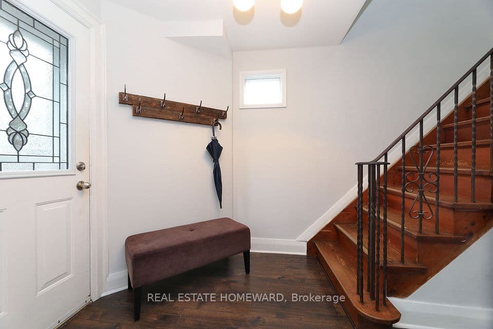 1 Pinegrove Avenue, Toronto, ON M1N 2G3 – photo 2