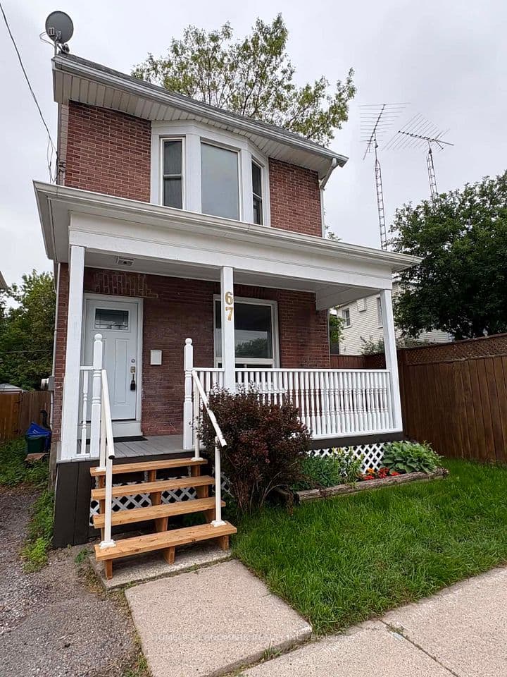 67 Banting Avenue, Oshawa, ON L1H 2M1 – photo 2