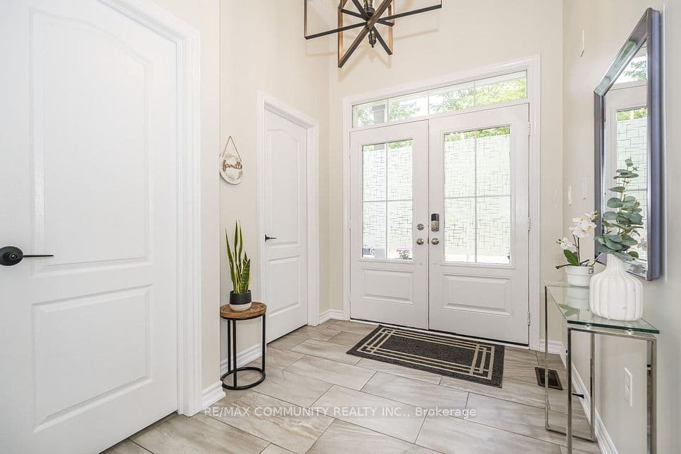 23 Holyrod Drive, Clarington, ON L1E 0G8 – photo 3