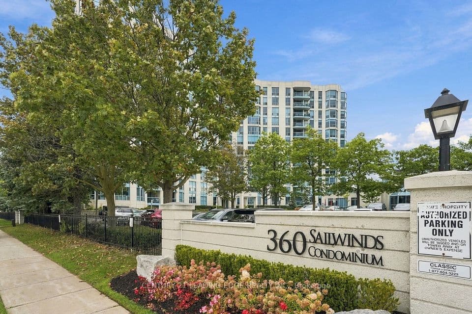 360 Watson Street W 807, Whitby, ON L1N 9G2 – photo 2