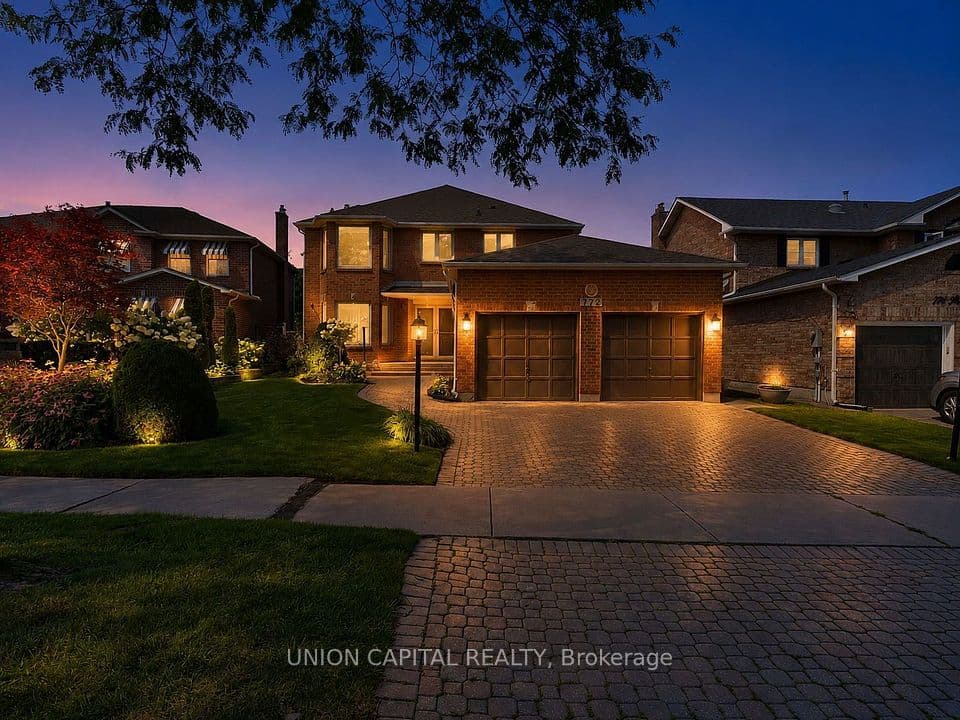 772 Pebble Court, Pickering, ON L1V 3P3 – photo 2