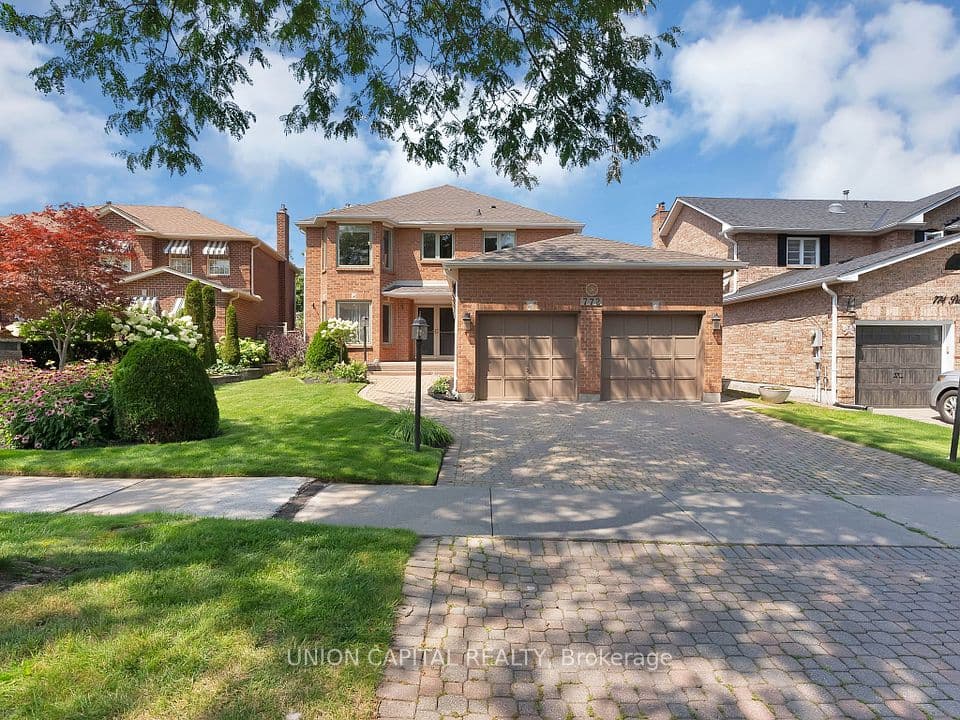 772 Pebble Court, Pickering, ON L1V 3P3 – main photo