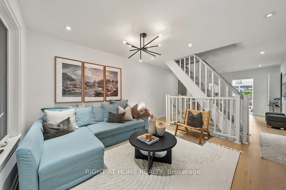 5 1/2 Luttrell Avenue, Toronto, ON M4C 5E2 – main photo
