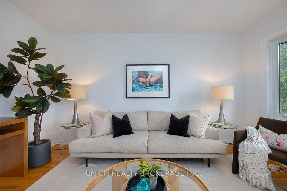 28 Singleton Road, Toronto, ON M1R 1H9 – photo 3