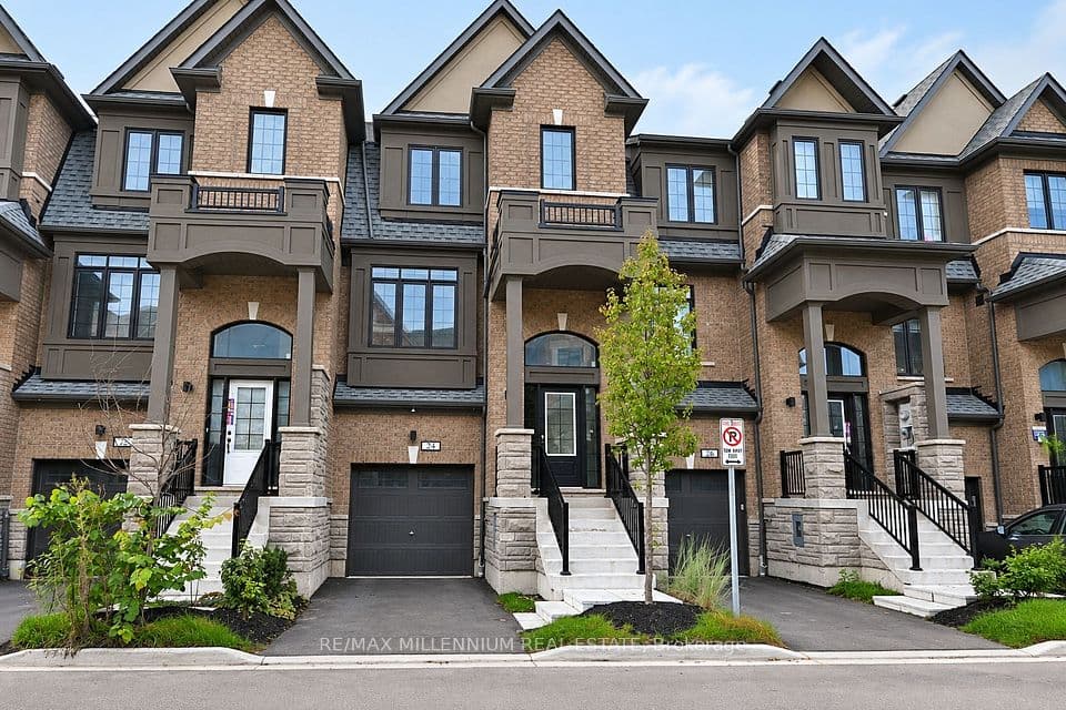 24 Calloway Way, Whitby, ON L1N 0N9 – main photo