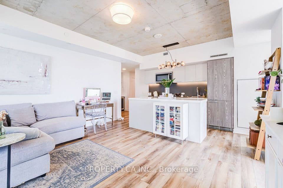 25 Baseball Place 607, Toronto, ON M4M 2A5 – main photo