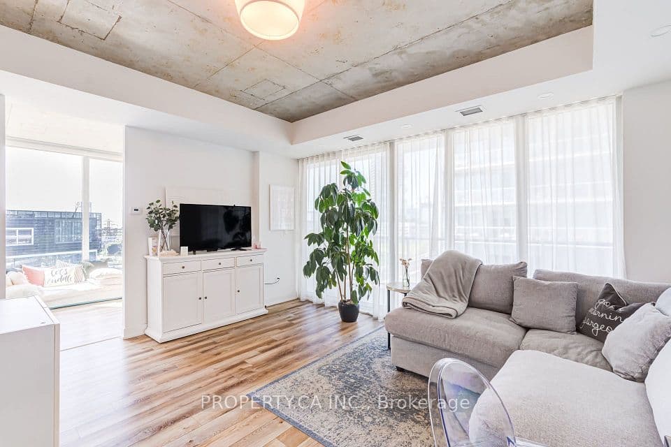 25 Baseball Place 607, Toronto, ON M4M 2A5 – photo 2