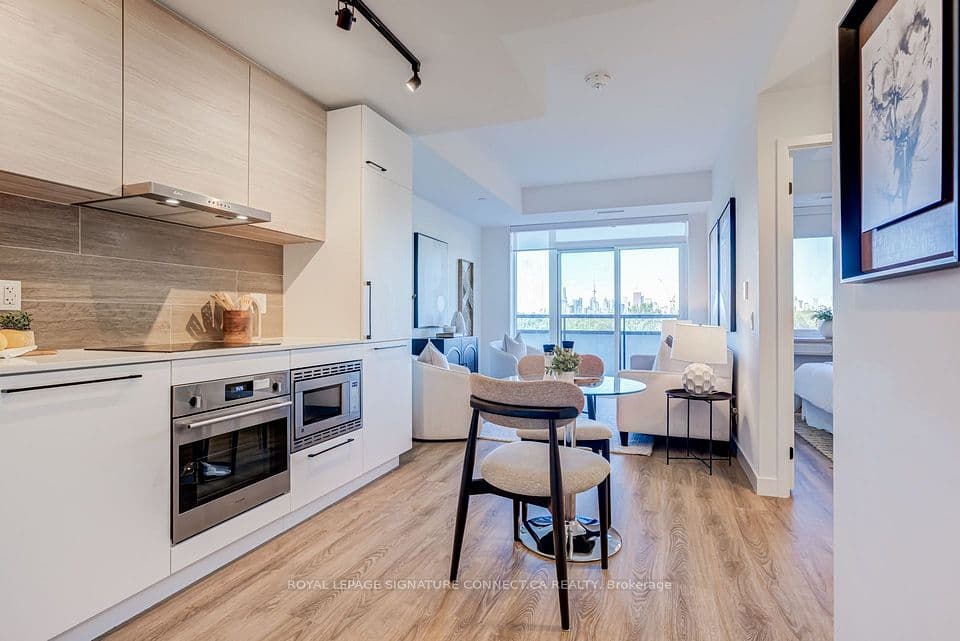 1050 Eastern Avenue 617, Toronto, ON M4L 1A8 – photo 3