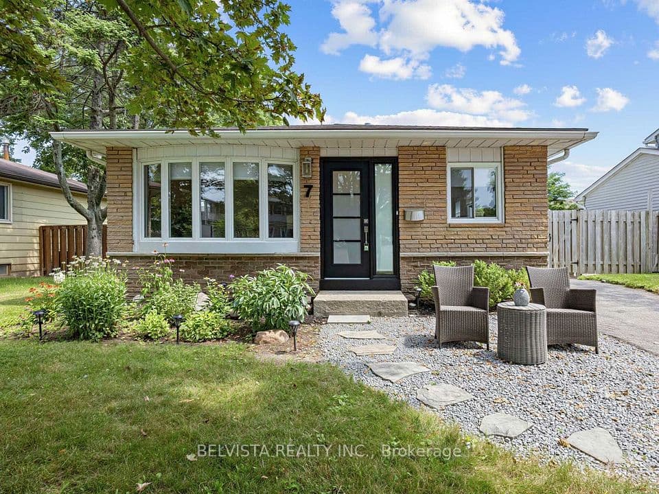 7 Agate Road, Ajax, ON L1S 3J7 – photo 2